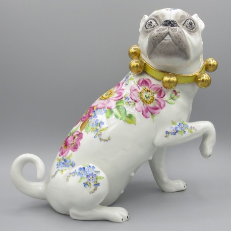 Mops Dame 